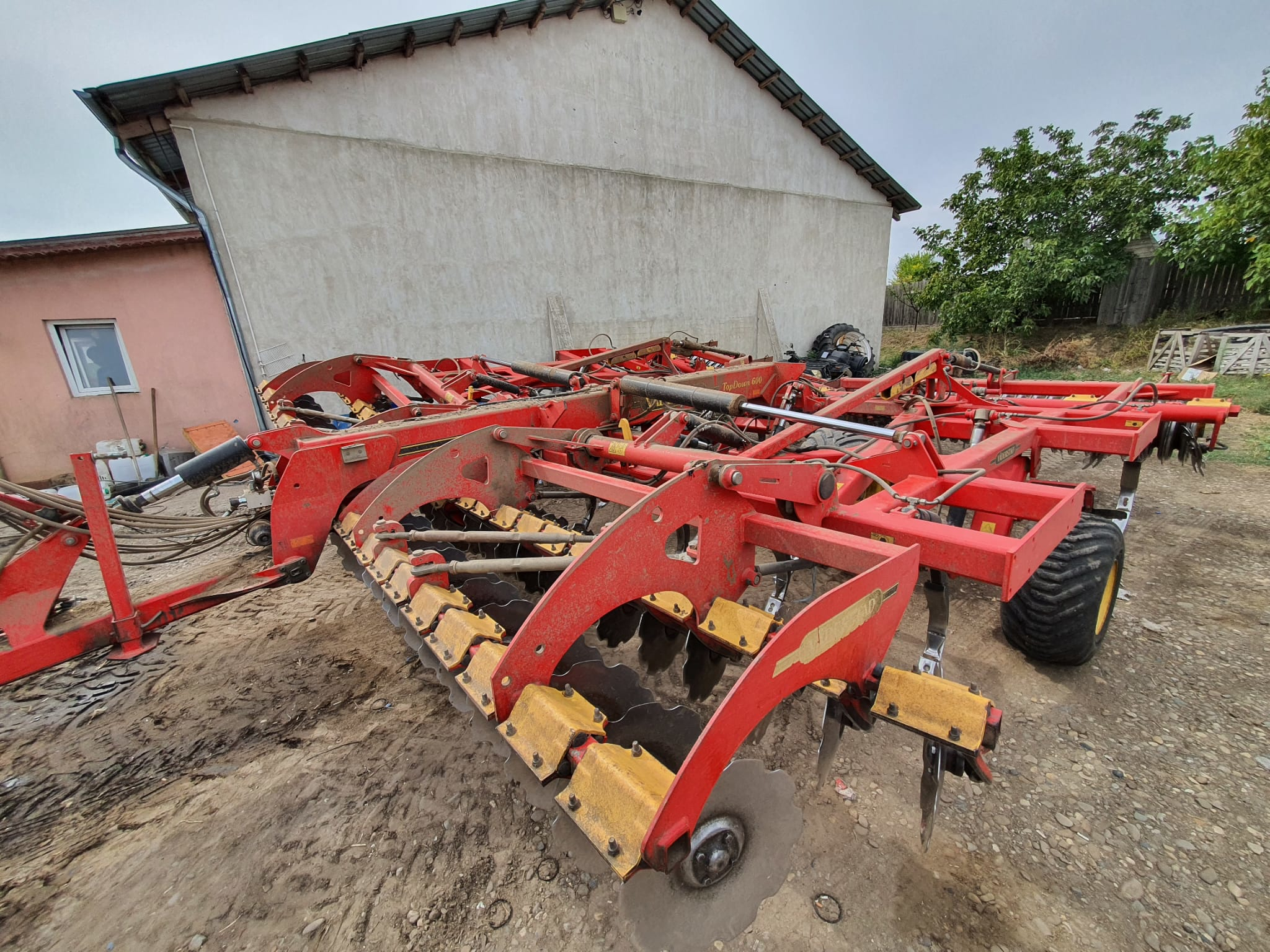 ta 223 reportaj titan 6